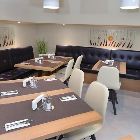 Alexandar Square Boutique 4*