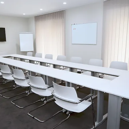 Alexandar Square Boutique فندق سكوبجي