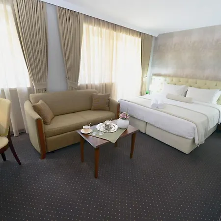 Alexandar Square Boutique Hotel