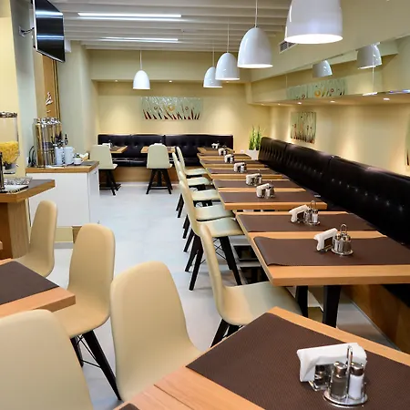 Alexandar Square Boutique سكوبجي