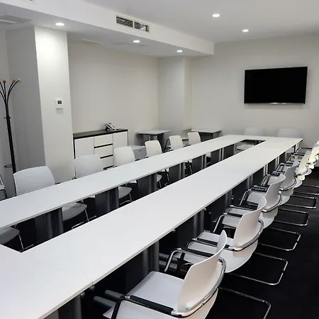 Alexandar Square Boutique 4* سكوبجي