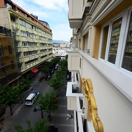 Alexandar Square Boutique