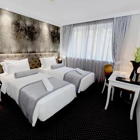 Alexandar Square Boutique 4* سكوبجي