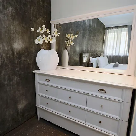 Alexandar Square Boutique 4*