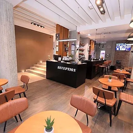 Alexandar Square Boutique