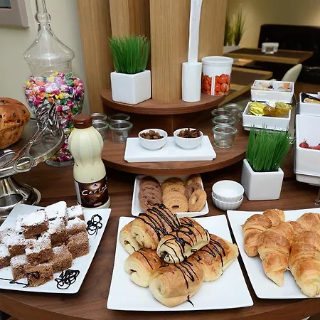 Alexandar Square Boutique فندق