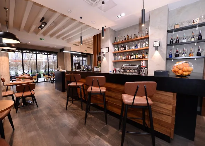 Hotel Alexandar Square Boutique 4*