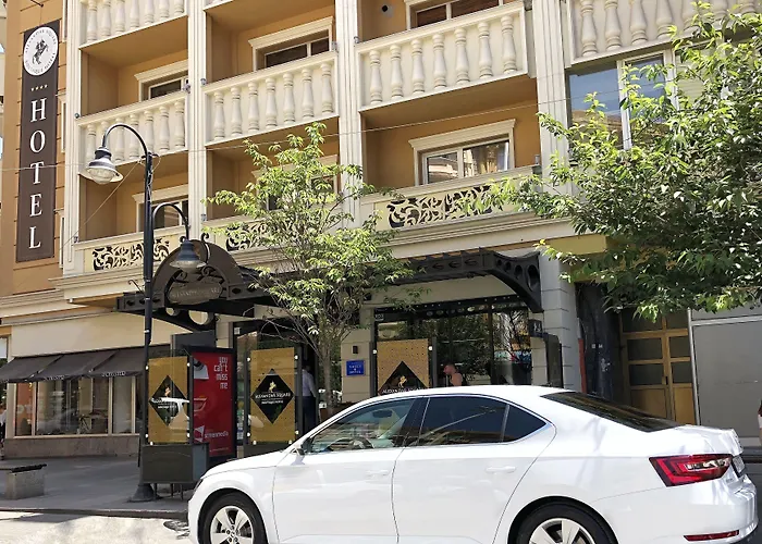 Alexandar Square Boutique Hotel 4*