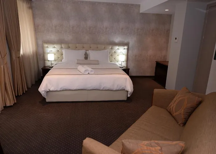 Alexandar Square Boutique Hotel