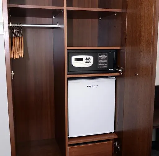 Hotel Alexandar Square Boutique 4*