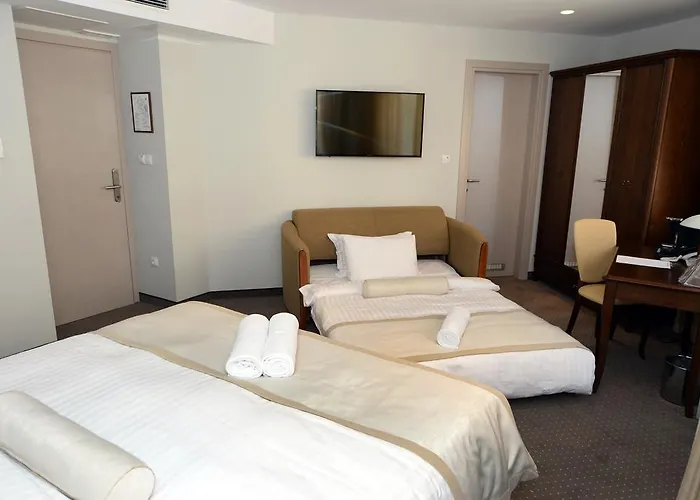 Alexandar Square Boutique 4*