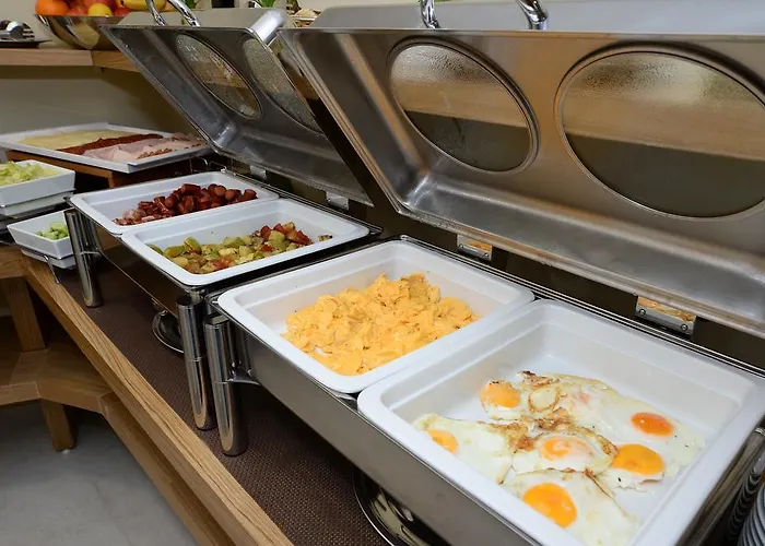 Alexandar Square Boutique